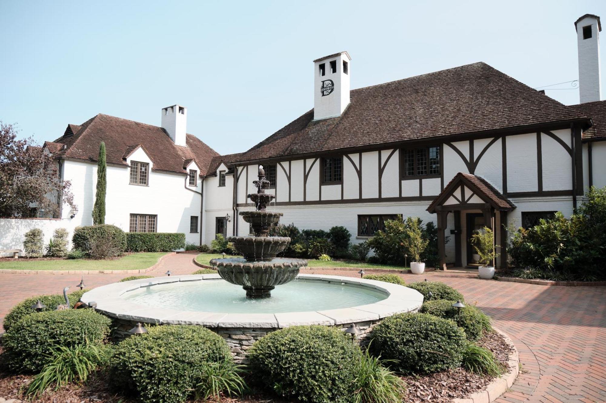 Duncraig Manor Bed & Breakfast เซาเธิร์นไพนส์ ภายนอก รูปภาพ