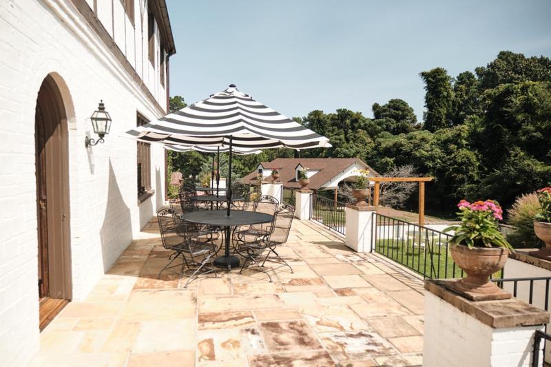 Duncraig Manor Bed & Breakfast เซาเธิร์นไพนส์ ภายนอก รูปภาพ