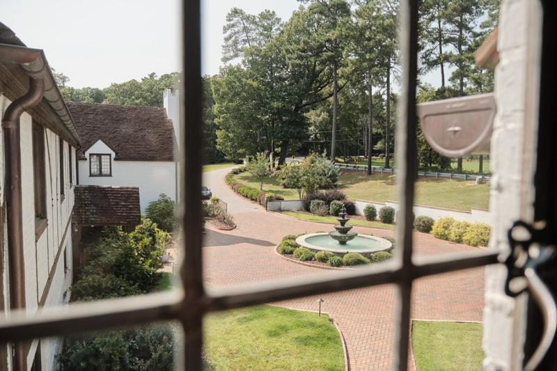 Duncraig Manor Bed & Breakfast เซาเธิร์นไพนส์ ภายนอก รูปภาพ